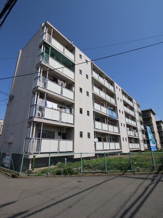 ビレッジハウス大阪鶴町１号棟の物件外観写真